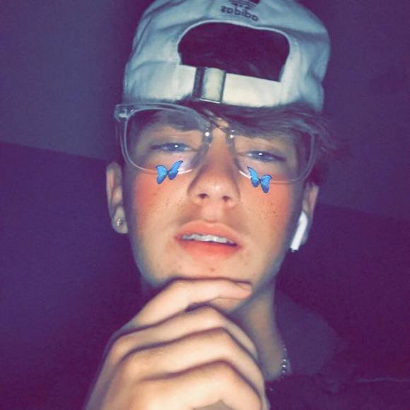 Meet your Posher, Matthew - Picture 1 of 1